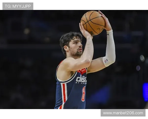 阿夫迪亚弧顶三分如神助狂砍20分助力球队拉开差距